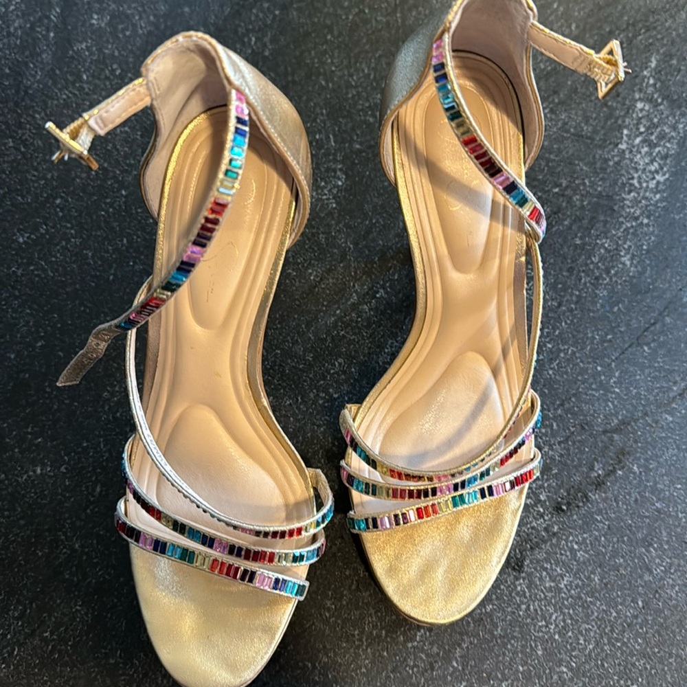 Jessica Simpson gold platform heels strappy rainbow jewels 6.5